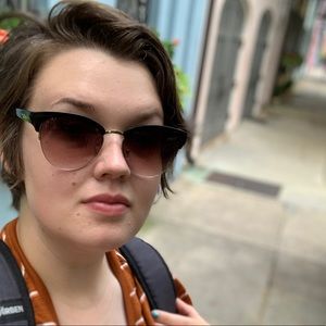 Meet your Posher, Melissa